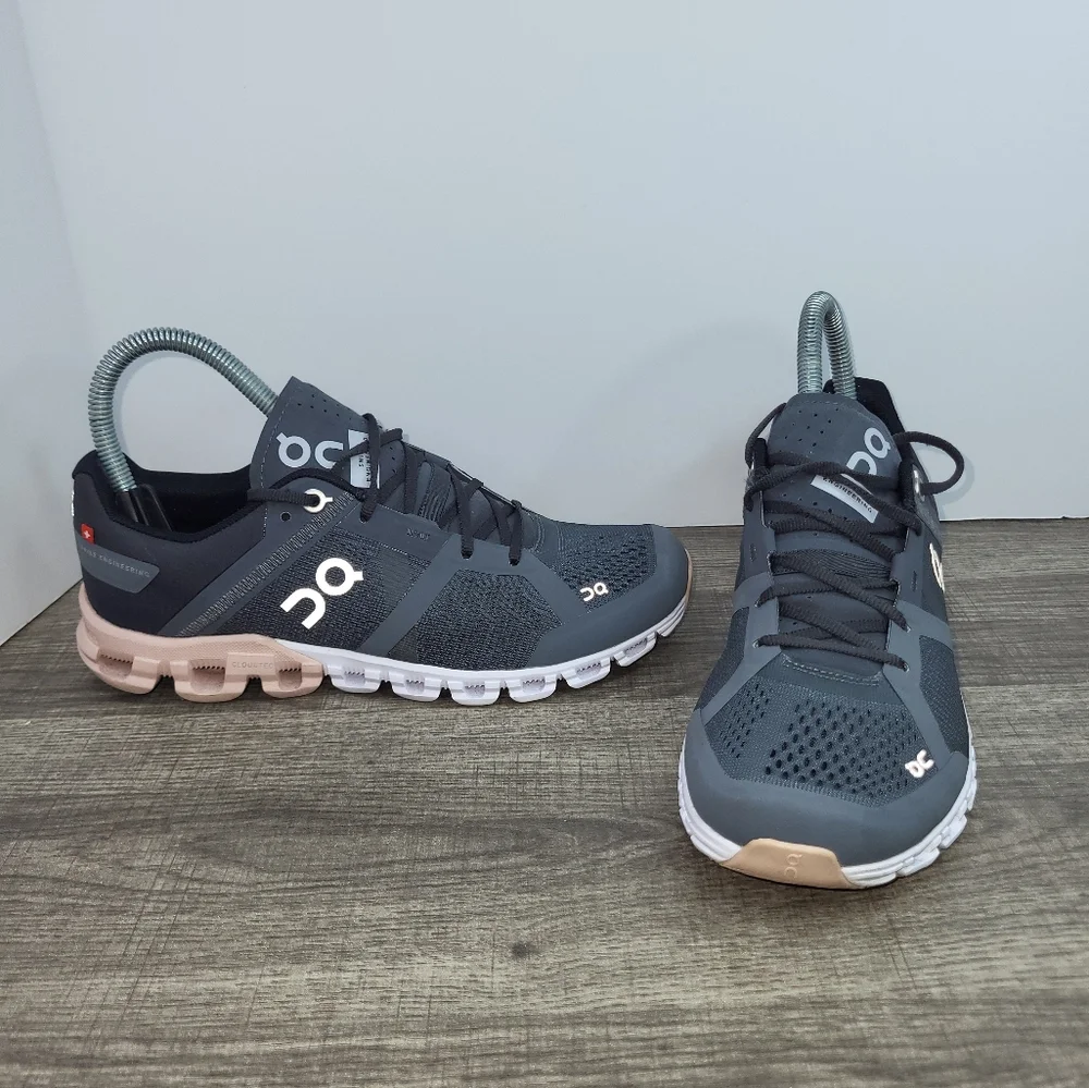 On Cloud Womens Cloudflow Gray Running Shoes Size 6 EUC